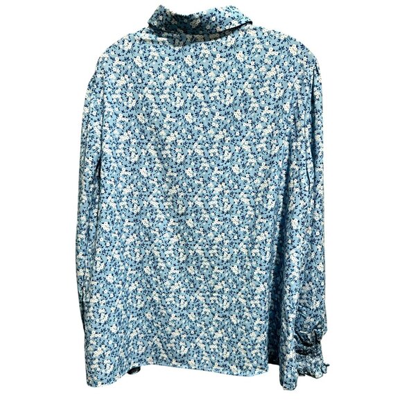 Blue & White Ditsy Floral Button Front Blouse 2X PLUS Smocked Cuffs Feminine - Picture 4 of 7